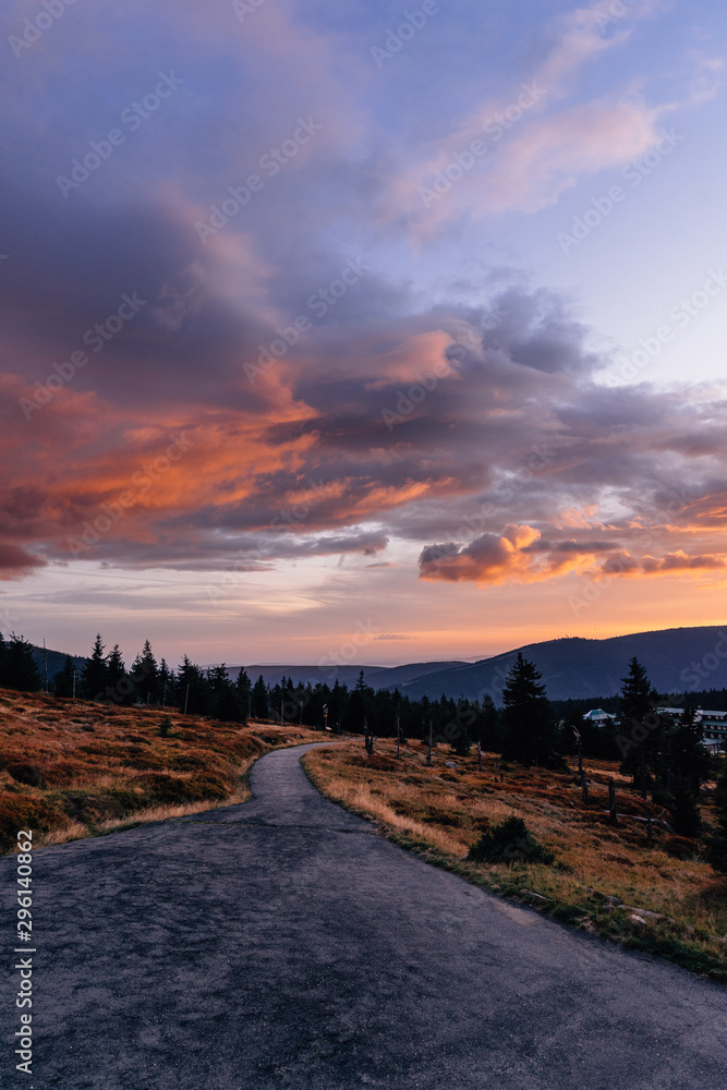 Sun setting over the giant mountains after a warm autumn day, taken on the Polish-Czech border. Sun setting over the giant mountains after a warm autumn day, taken on the Polish-Czech border.