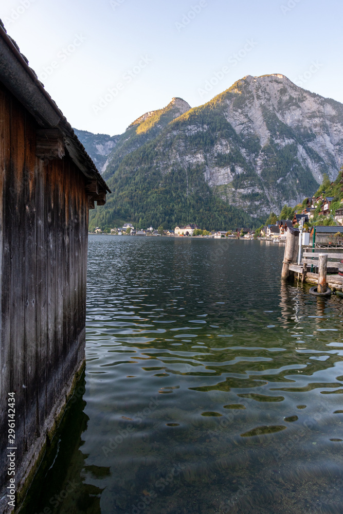 Fototapeta premium Morning in Hallstatt, Austria