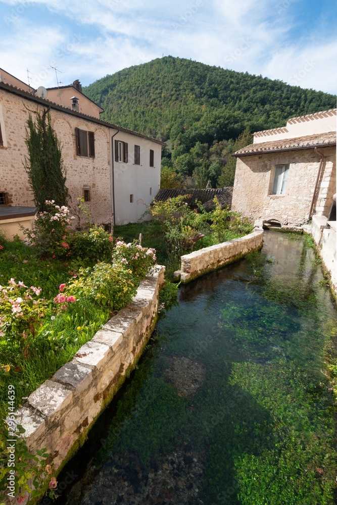 Fototapeta premium Scorcio di Rasiglia - Foligno - Perugia - Umbria - Italia