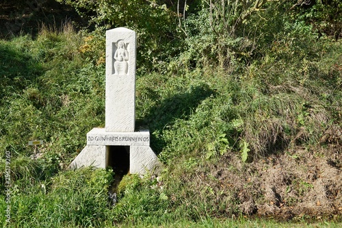 Treuchtlingen - St. Gunthildis Quelle mit Einfassung photo