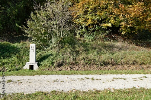 Treuchtlingen - St. Gunthildis Quelle von der Straße gesehen photo