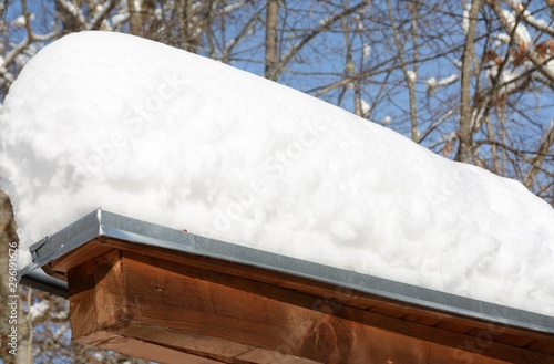 Wallpaper Mural deep snow on the roof Torontodigital.ca
