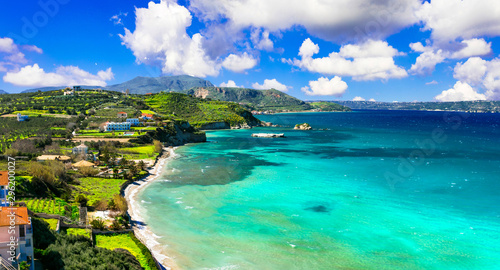 Fototapeta Naklejka Na Ścianę i Meble -  Greek summer holidays - beautiful Almyrida bay (Kalyves) in Crete island