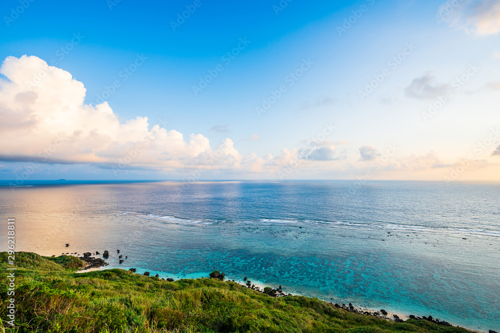 Fototapeta premium 宮古島の海 Beautiful beach in Miyakojima Island, Okinawa.