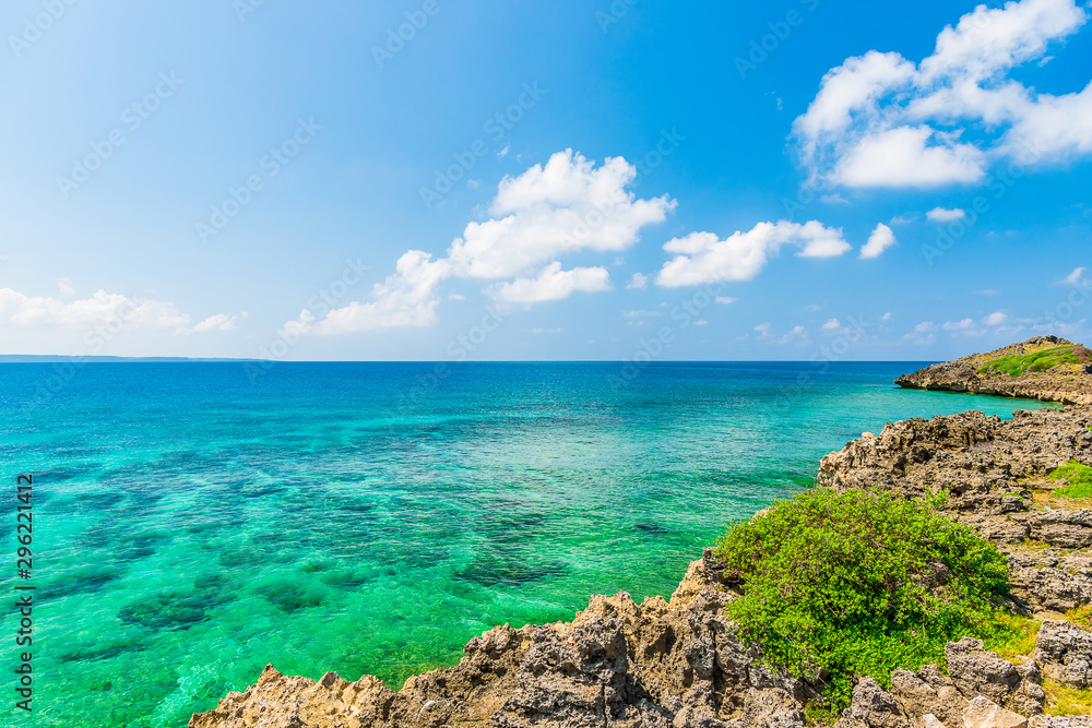 美しい宮古島の海　Beautiful beach in Miyakojima Island, Okinawa.