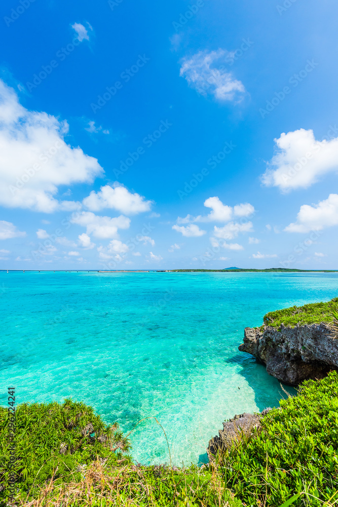 美しい宮古島の海 Beautiful beach in Miyakojima Island, Okinawa. 美しい宮古島の海 Beautiful beach in Miyakojima Island, Okinawa.