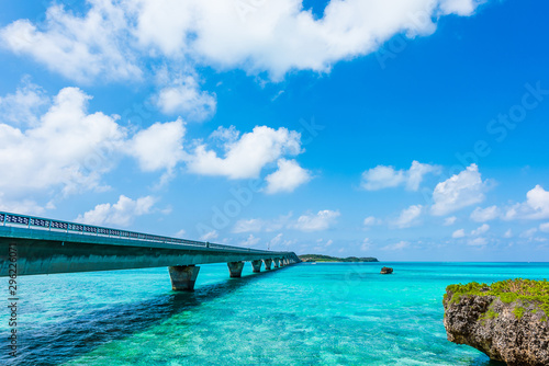 Wallpaper Mural 宮古島の海　Beautiful beach in Miyakojima Island, Okinawa. Torontodigital.ca