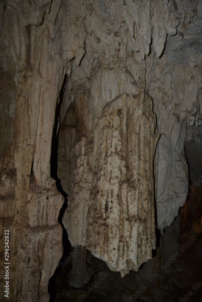 grutas  de chiapas  paisajes y lugares misteriosos 