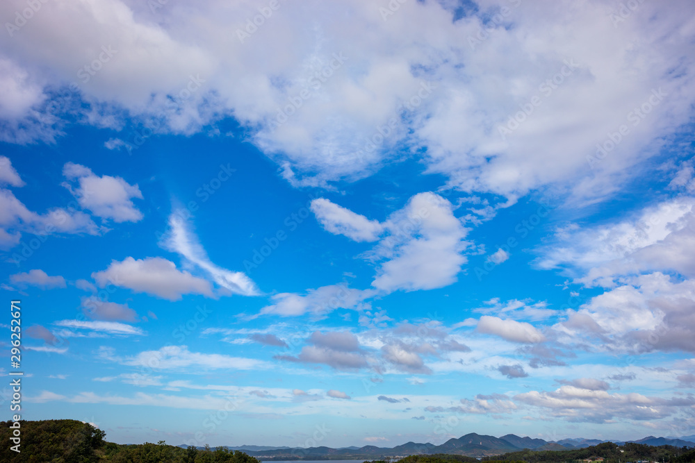 Beautiful Korean autumn sky scenery