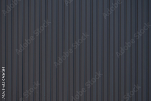 黒色のメタルの壁