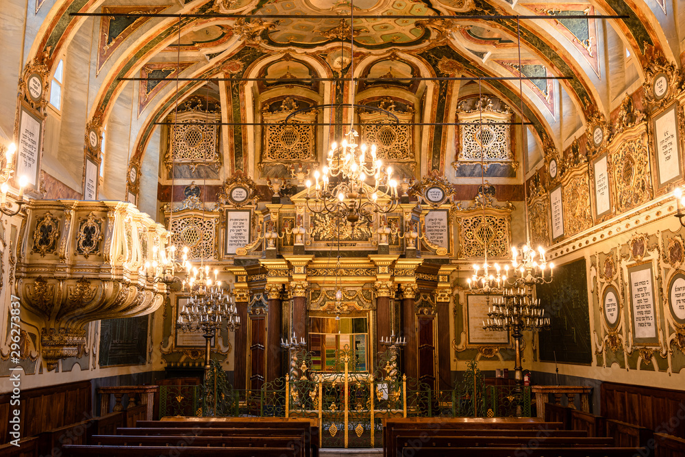 Obraz premium Indoor view of the synagogue of Casale Monferrato, Piedmont