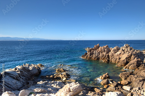 Klippe Ausblick auf das Meer - Sardinien