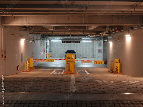 tokyo parking gate shinjuku