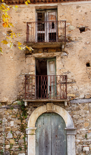 Roscigno Vecchio - Ghost town in Cilento photo