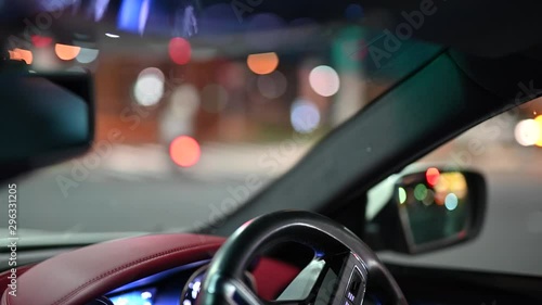夜の都市高速ドライブ