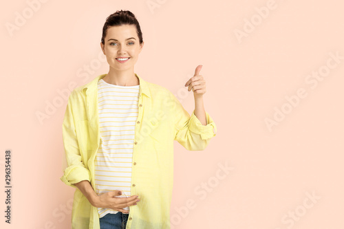 Beautiful young pregnant wo...