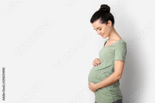 Beautiful young pregnant wo...