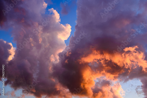 Colorful cloudscape photo