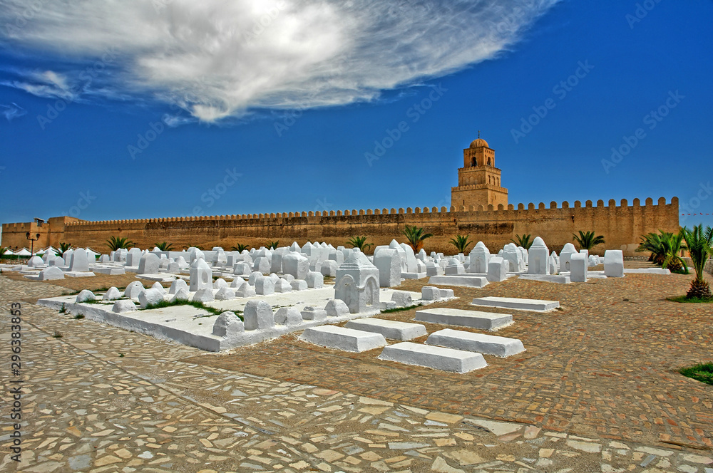 Φωτογραφία The Great Mosque of Kairouan also known as the Mosque of Uqba situated in the town of Kairouan, Tunisia
