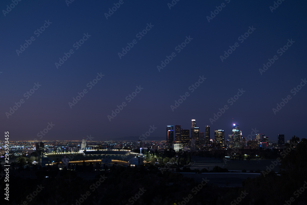 Obraz premium Los Angeles Cityscape at night
