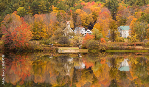 Amazing autumn colors and reflections in lake © Sab