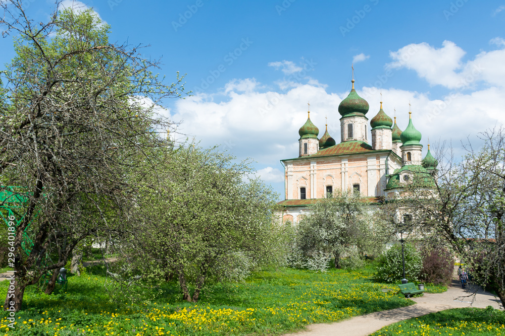 Fototapeta premium Assumption Cathedral of Goritsky assumption monastery in Pereslavl Zalessky