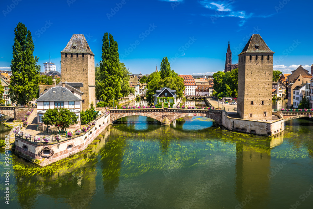 Medieval bridge Ponts Couverts, Barrage Vauban, Strasbourg, Alsase, France, Europe