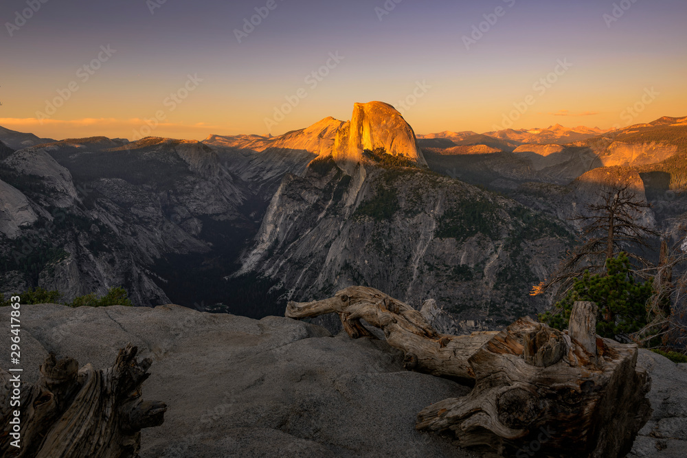 Naklejka premium Half Dome Sunset