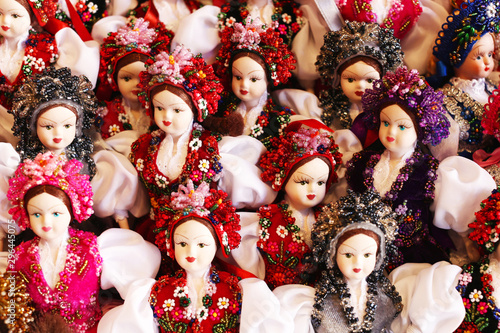 Valokuvatapetti Colorful dolls with traditional costumes