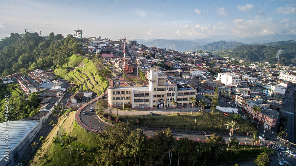 Vista aerea de Chipre y zona de Bellas Artes en Manizales - Caldas- Colombia