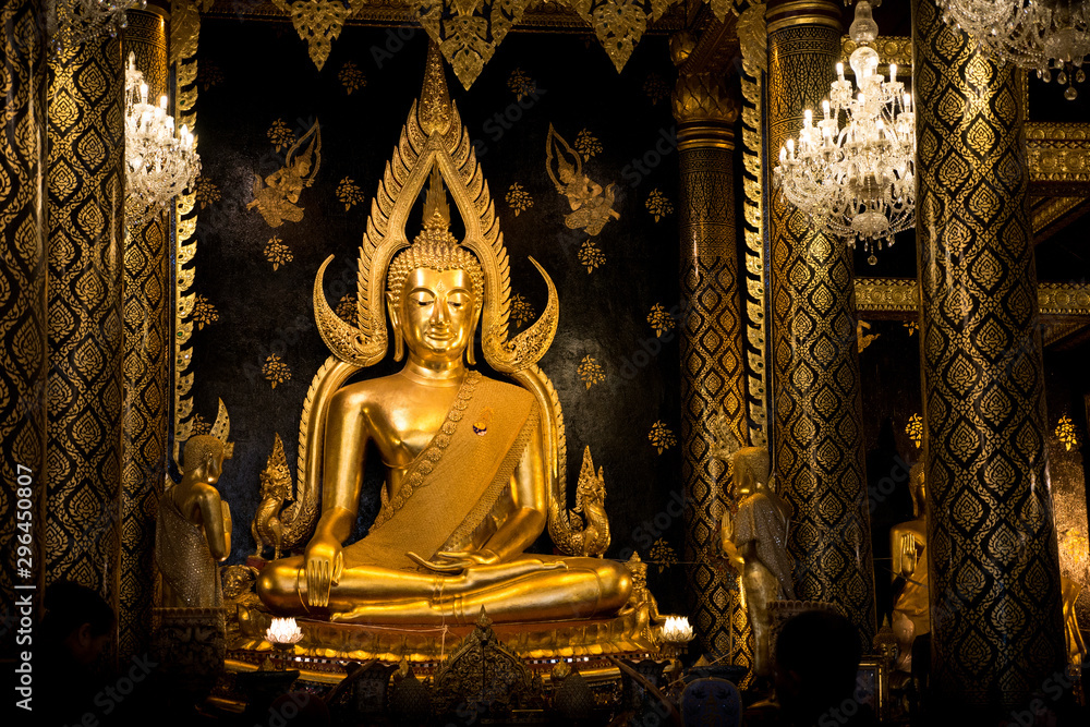 phitsanulok golden buddha statue