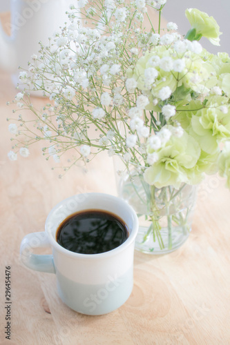 花とコーヒー