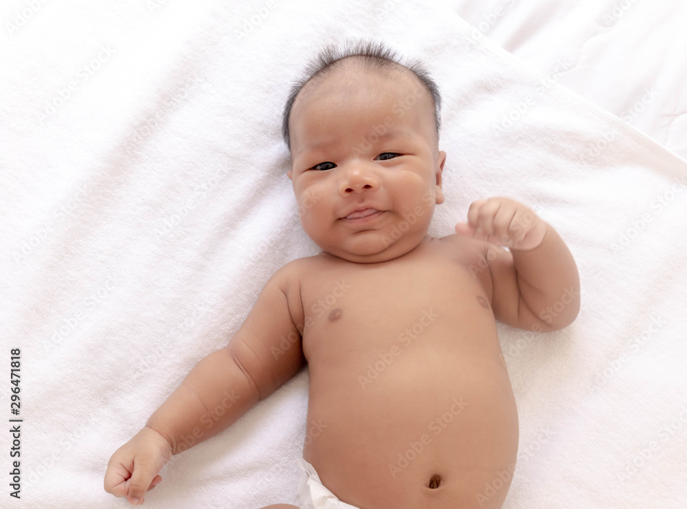Newborn babies sleep on their back Was playing on the white mattress in a good mood During bedtime, the child's brain will work. To enhance Memory-boosting and learning-building skills Newborn babies sleep on their back Was playing on the white mattress in a good mood During bedtime, the child's brain will work. To enhance Memory-boosting and learning-building skills