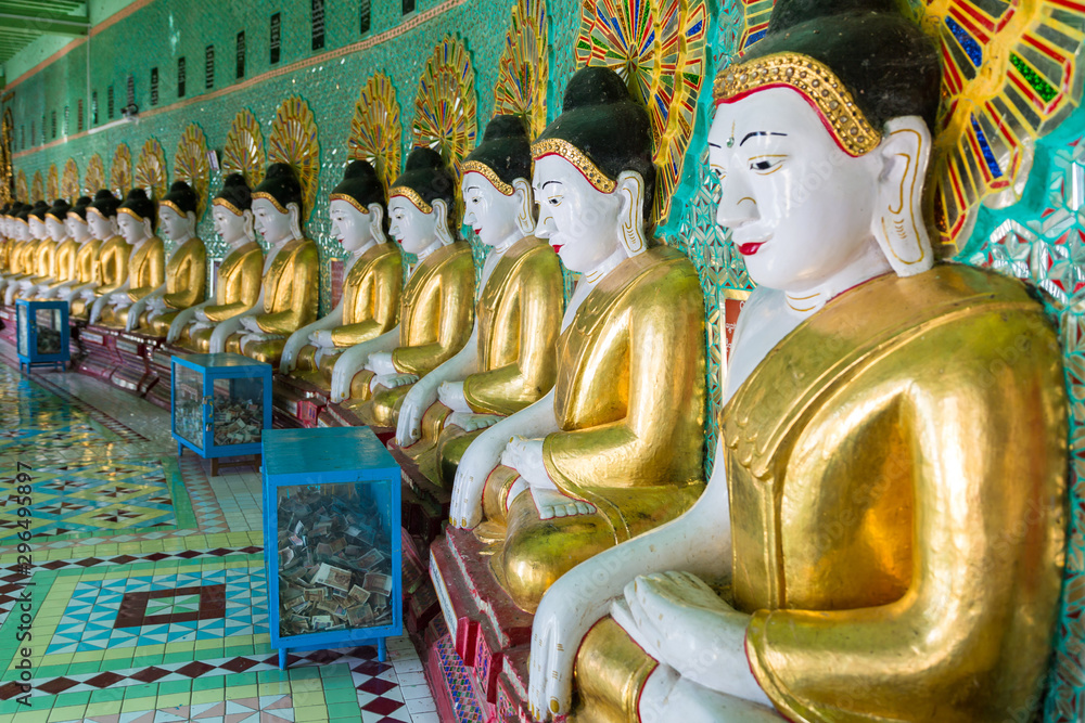 Fototapeta premium Umin Thounzeh-Pagode in Myanmar