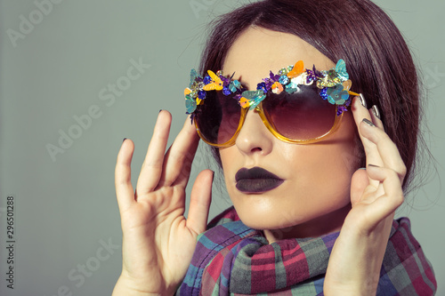 Portrait of fashioned woman...