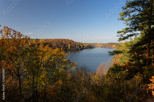 Fototapeta Naklejka Na Ścianę i Meble -  beautiful lake in golden autumn