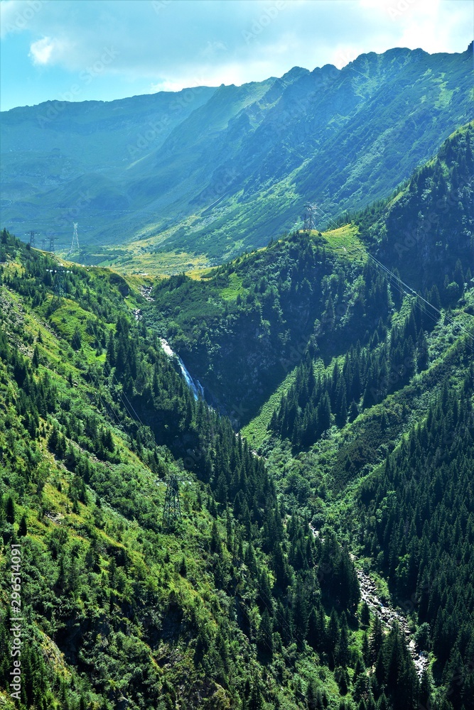 Obraz premium landscape of the Fagaras mountains Romania