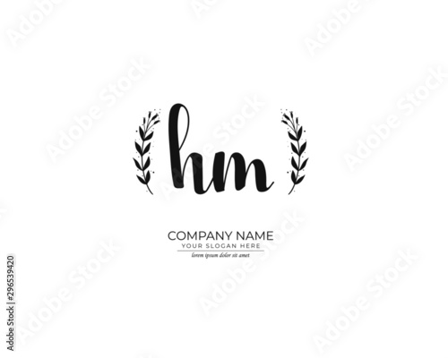 H M HM Initial handwriting logo design. Beautyful design handwritten logo for fashion, team, wedding, luxury logo.