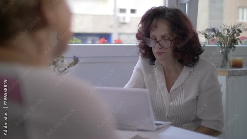 Psychotherapist gives advice to female patient Psychotherapist gives advice to female patient