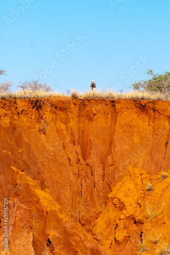 canyon, grands lavaka Ankarokaroka, Parc National Ankarafantsika, Madagascar photo