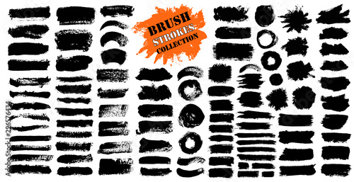 Brush strokes bundle. Vector paintbrush set. Circle frames