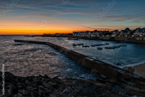 Sonnenuntergang am Meer in der Bretagne