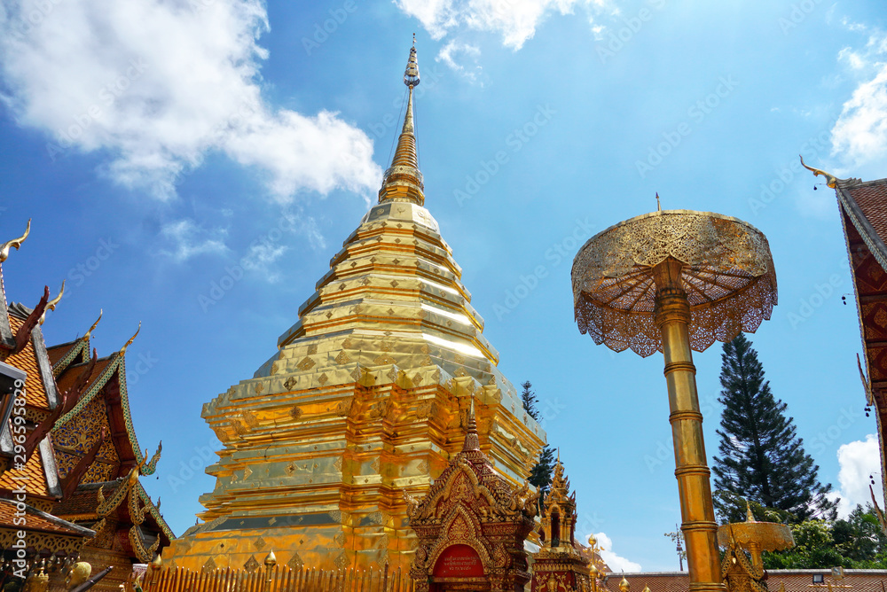 Fototapeta premium Thai pagoda at Wat Phrathat Doi Suthep , Chiangmai thailand