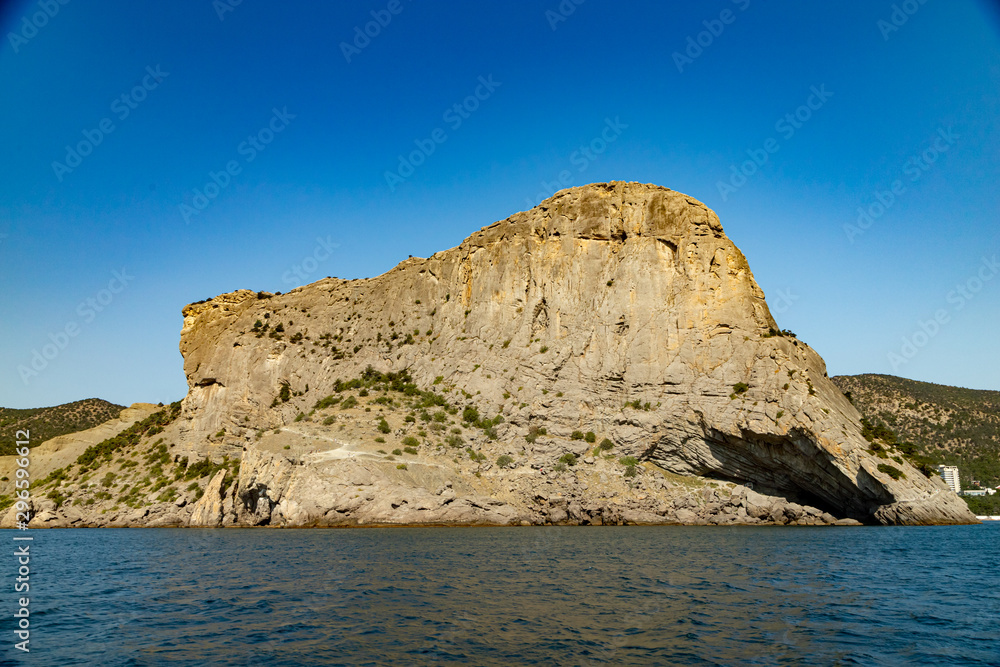Die Felsen der Bucht die Neue Welt in Krim