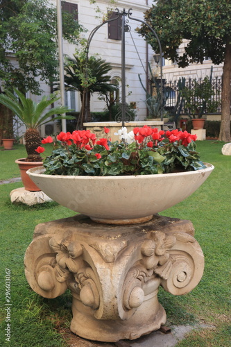 Giardini della Caserma dei Corazzieri al Quirinale photo