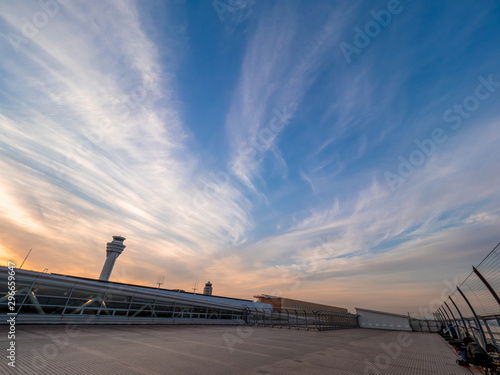 羽田空港の夕景　日本 photo