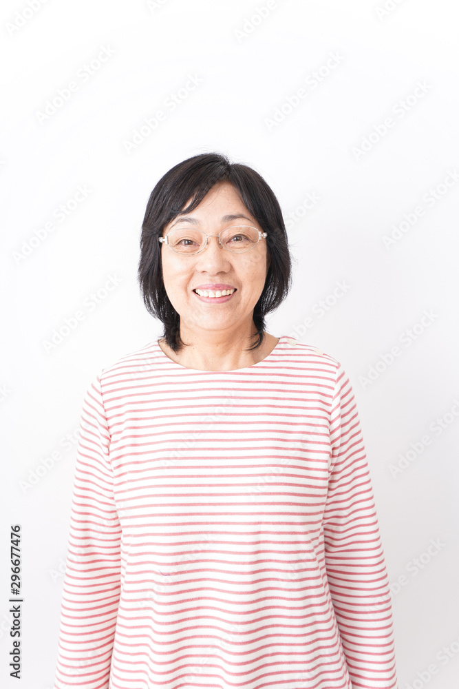 笑顔のおばあさん 笑顔のおばあさん
