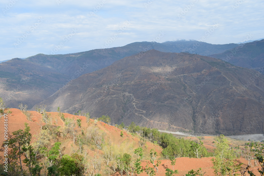 Obraz premium Beautiful hill and rural village landscaping and beauty of nature east nepal