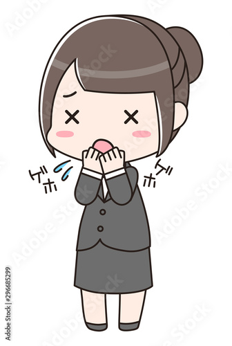 手で口を抑えて咳をしている女性