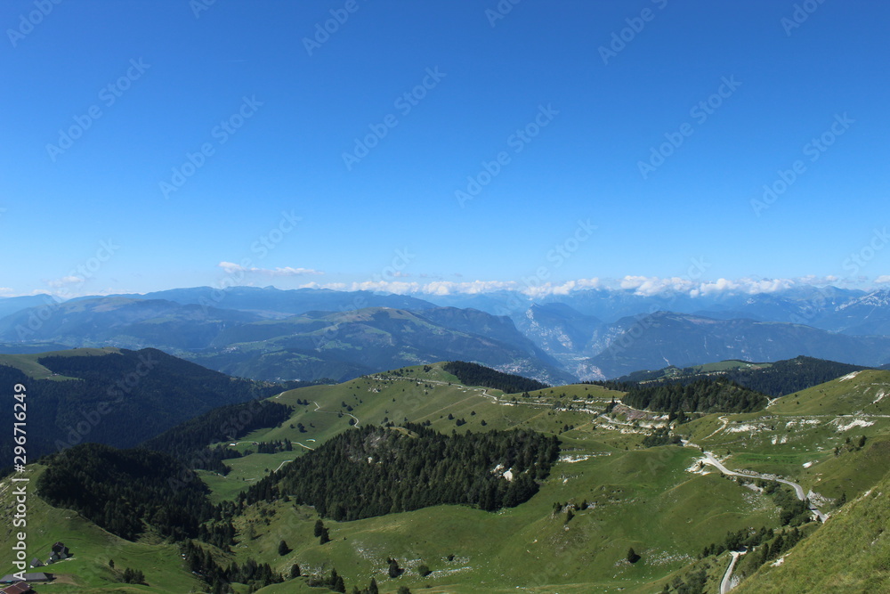landscape with mountains and blue sky of Monte Grappa (landscape, mountain, sky, nature, mountains, green, hill, panorama, blue, view, tree, forest, beatiful, alberi, montagna ,cielo, natura, collina)